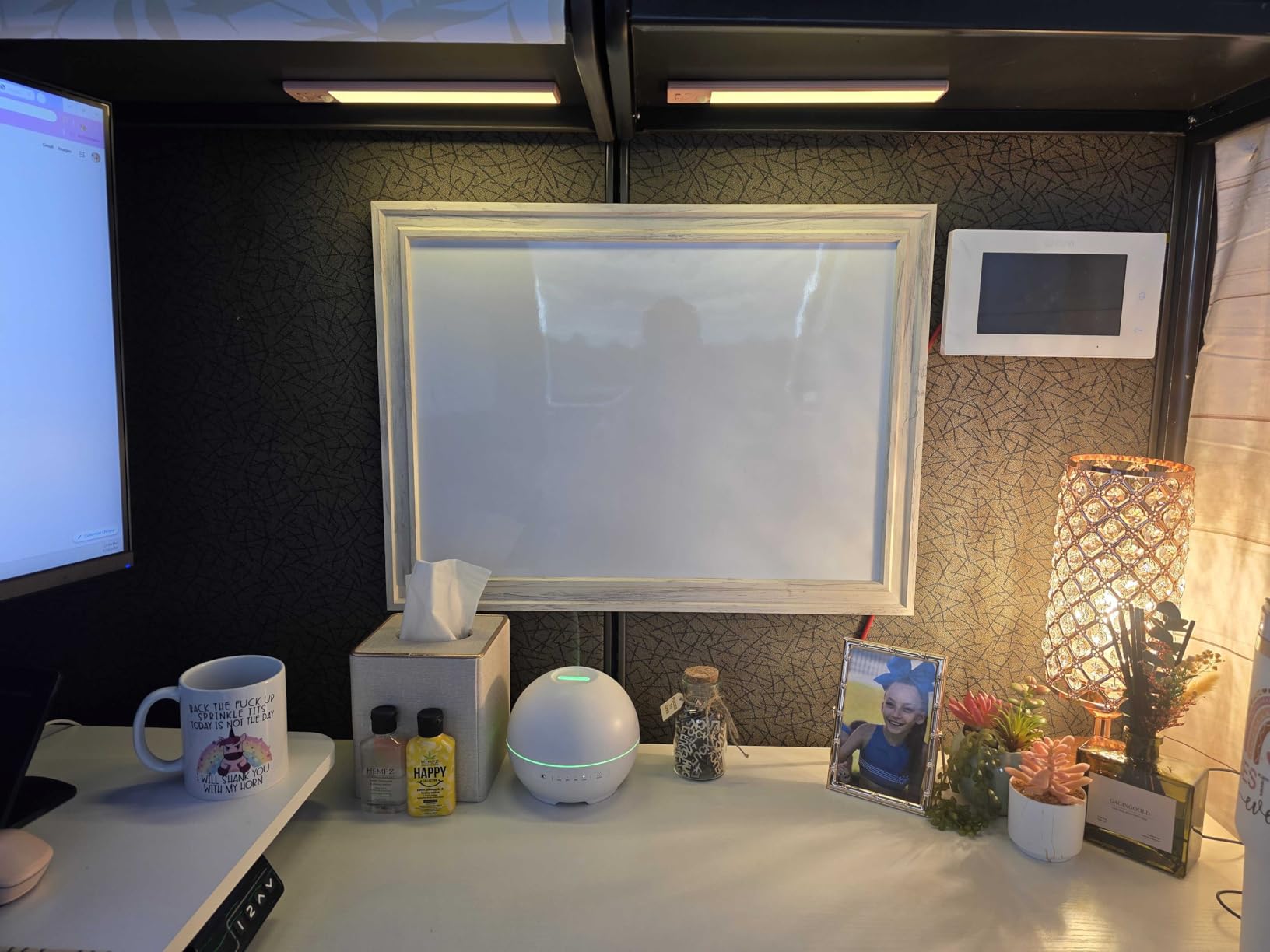 Yuncheng Cabinet light factory