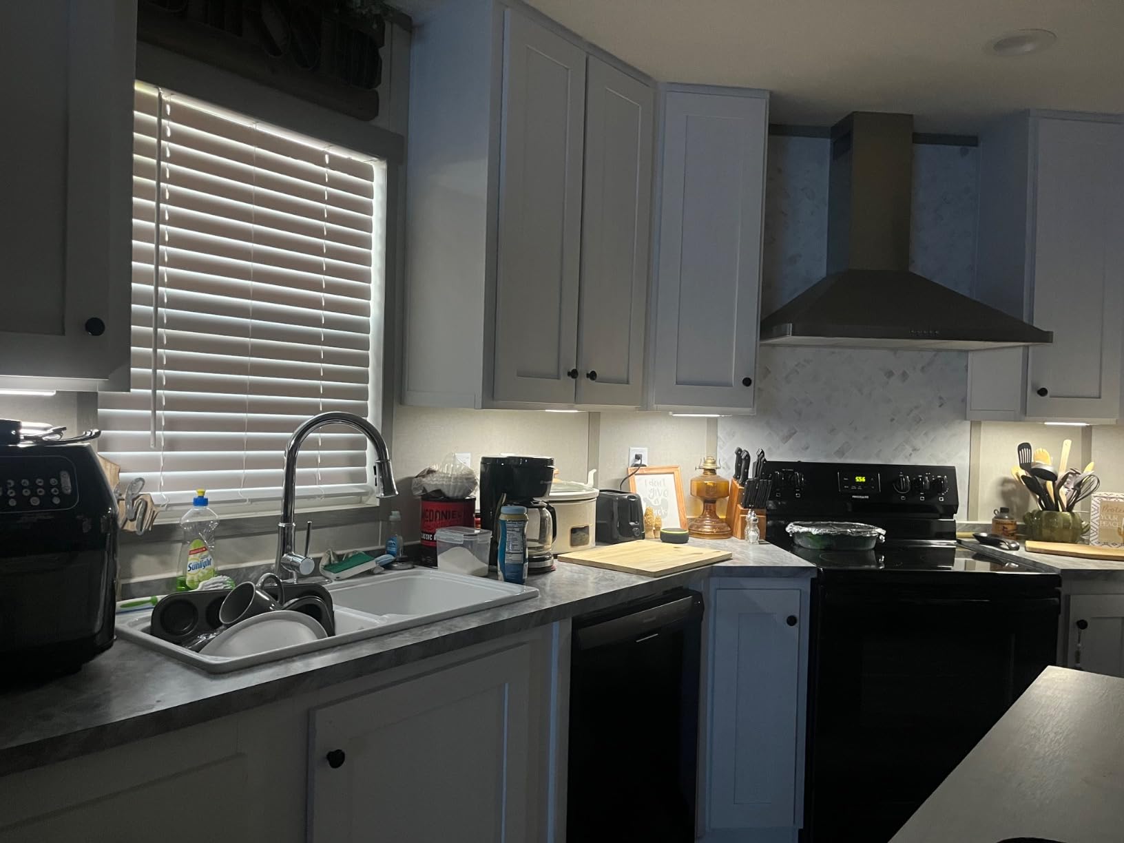 Yuncheng Cabinet light vendor